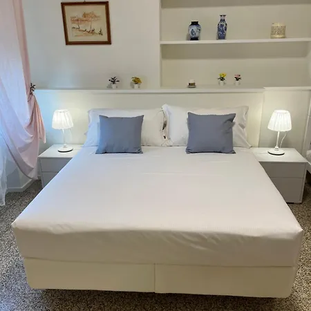 Oda ve Kahvaltı I Galli Agazzano